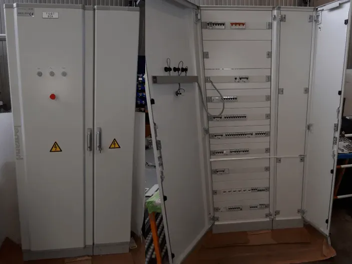 montage câblage découpe et intégration de boîtiers coffrets